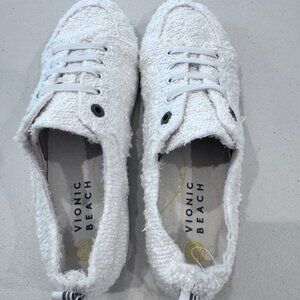 NWT Vionic Beach White Slip on Sneakers - Women's 11
